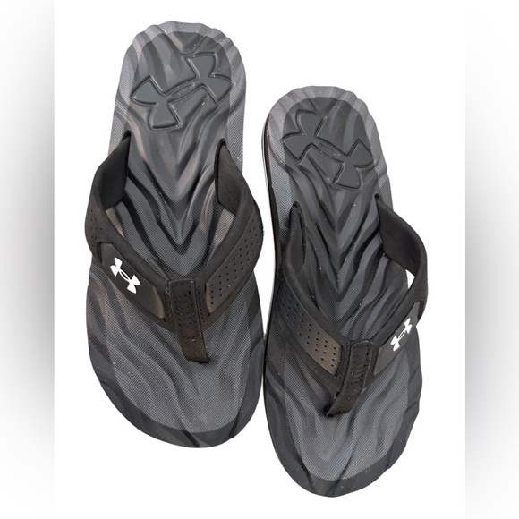 Under Armour Black Sandals Flip Flops Shoes Men’s Sz 6 RARE Contour Foam Footbed - Picture 1 of 6